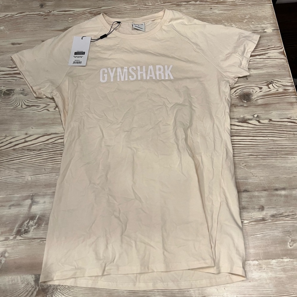 Gym shark tan tee